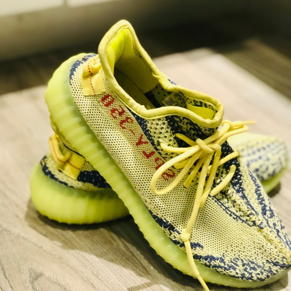 Adidas Yeezy Boost v2 Semi Frozen Yellow 7.5 US - Picture 5 of 6